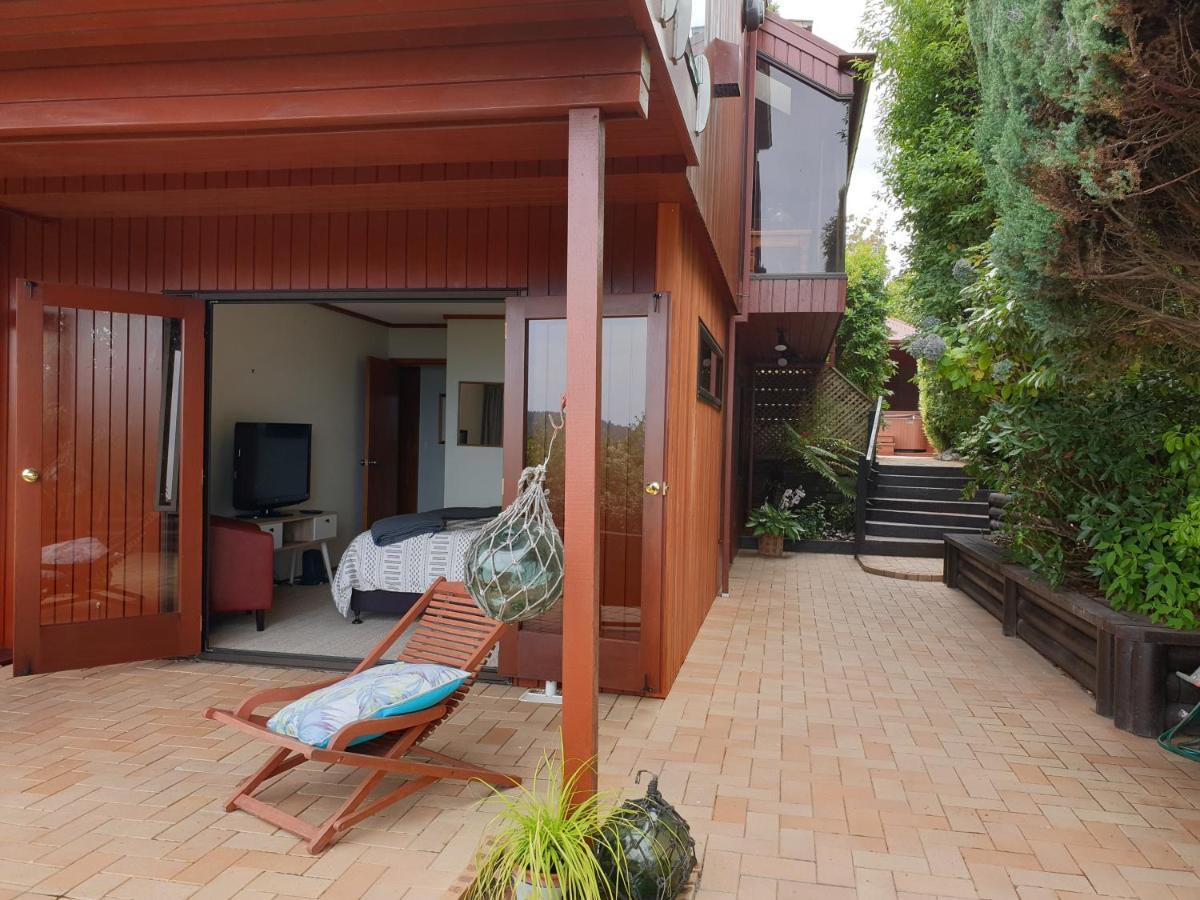 Lake View Garden Apartment Lago Lago Taupo Exterior foto